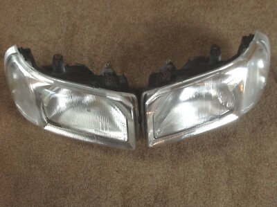 Freelander 1 Headlights  Pair pre  Facelift  XBC500940
