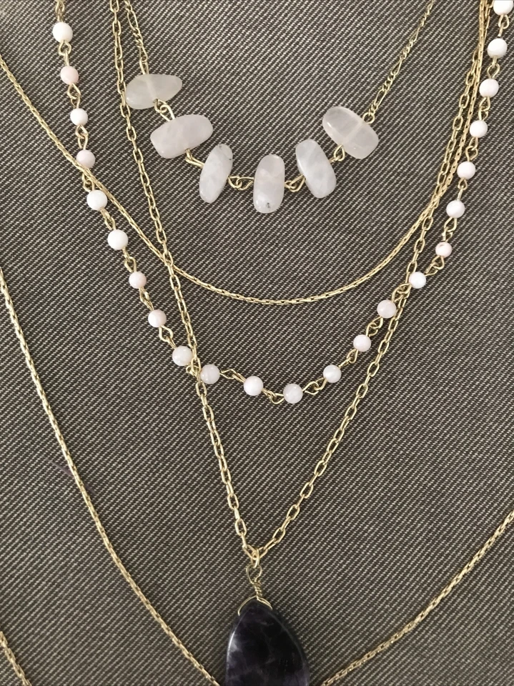 NUEVO CON ETIQUETAS $128 Anthropologie Collar Multicapa Cuentas Púrpura Oro Rosa Foto 3 de 4