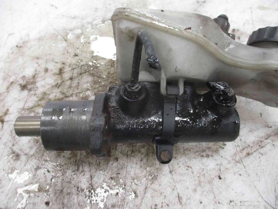 Maitre cylindre frein 4601H4 Citroen ZX - Photo 2/3