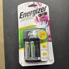 Energizer USB AA/AAA Battery Charger with 2 NiMH Rechargeable AA Batteries