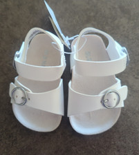 Infant Girl White Sandals  Old Navy  Size 3-6 Months  NWT