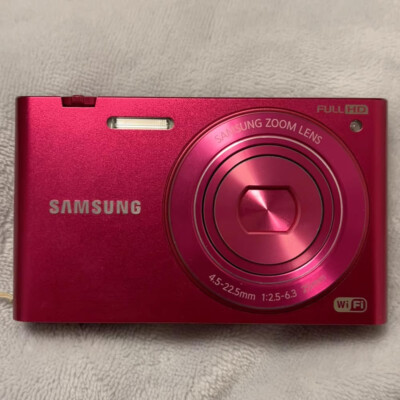 Samsung MV900f Flip-out 5x Optical Zoom Wifi Touch Screen Vlog