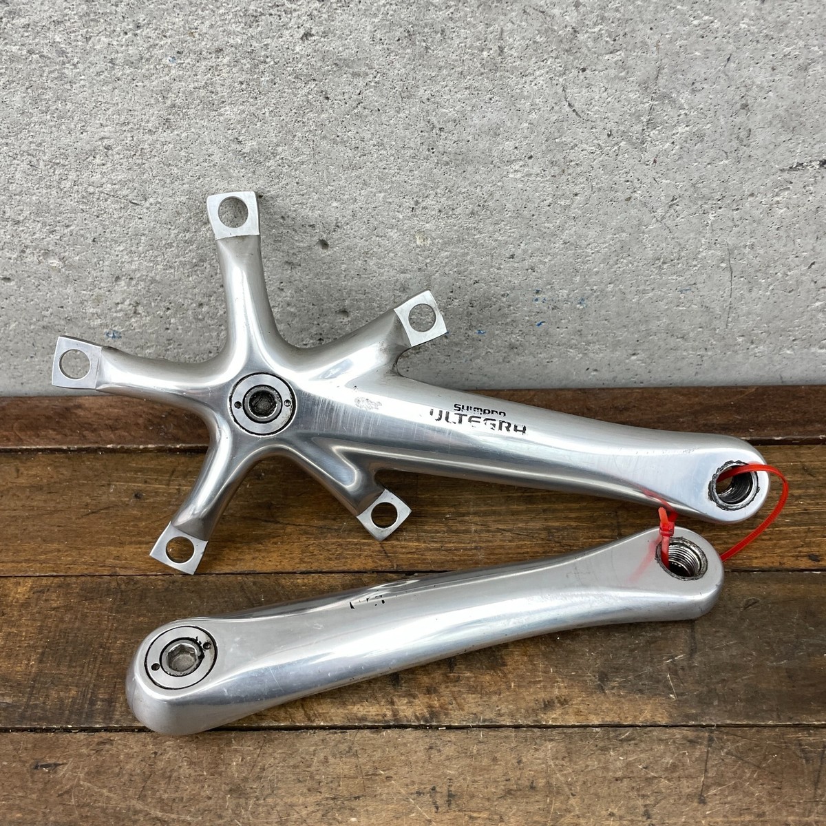 SHIMANO　アルテグラ IZ793 シマノ SHIMANO アルテグラ ULTEGRA CS-R8100