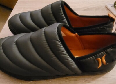 Hurley Puff Chukka Puffy Slip On Shoes Loafers Men display picture 1