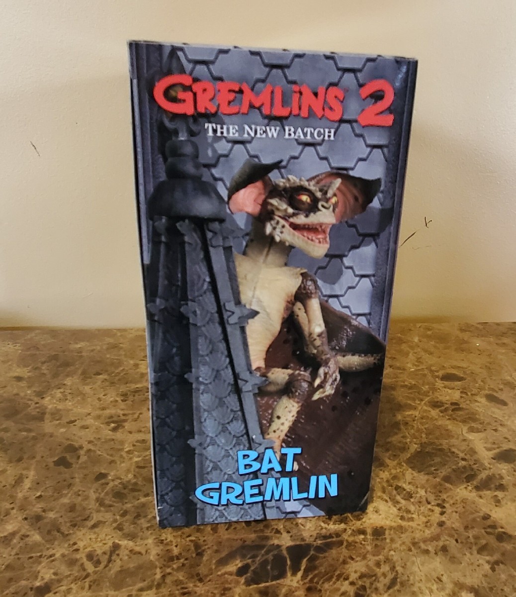 GREMLINS BAT GREMLIN NECA フィギュア Amazon.com: NECA Gremlins 2 Deluxe Bat Gremlin 6-Inch Action