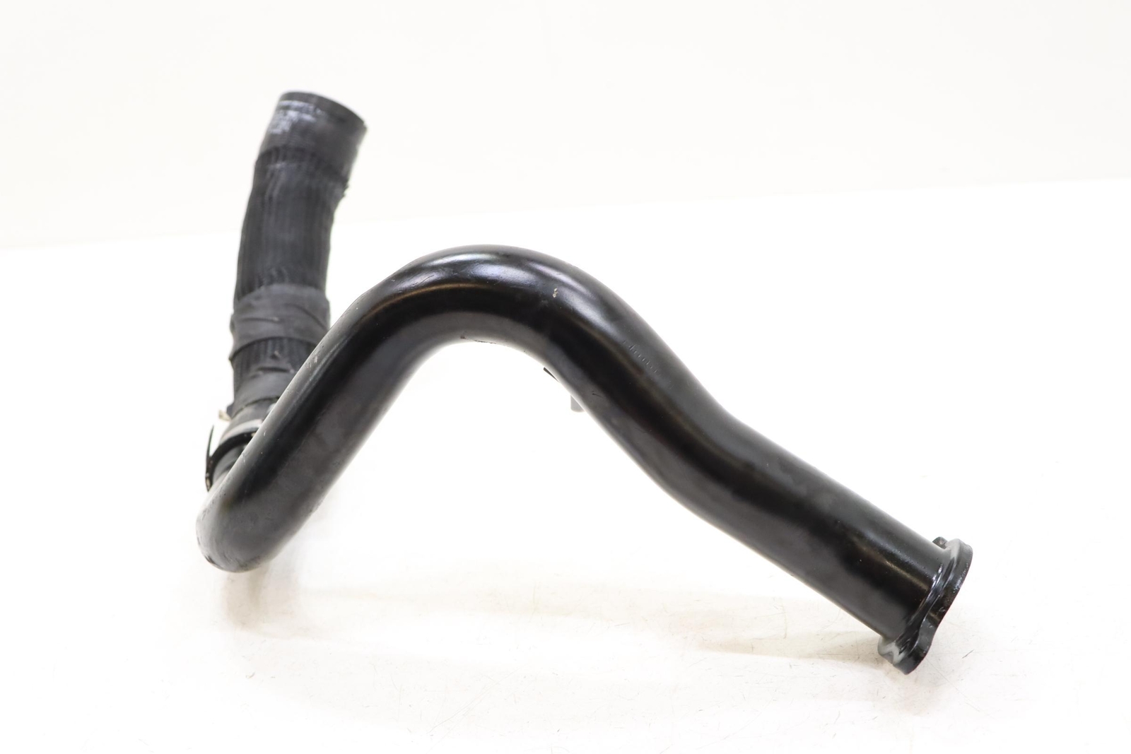 Maserati Quattroporte 2017-2024 Right Hose pipe P/N 670039061