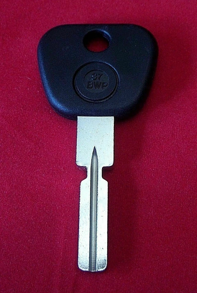 S7BWP Llave Maestra BMW en Blanco Serie 3 92-94, 5 y 7 Series 88-94, Serie 8 90-94 Foto 2 de 4
