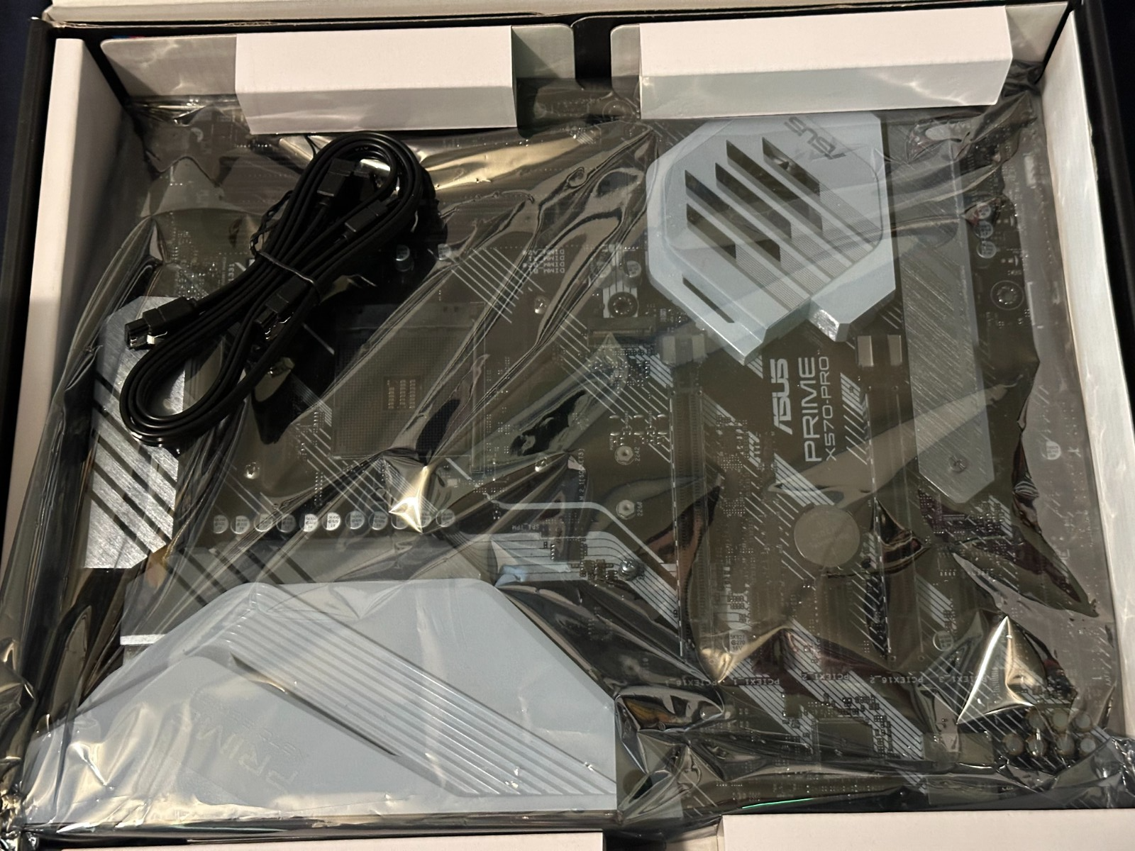 Your Perfect Match Gaming PC Components Bundle: Ryzen 3900X CPU, ASUS Prime X570 Pro Motherboard, 32GB RAM, 512GB SSD - Image 5