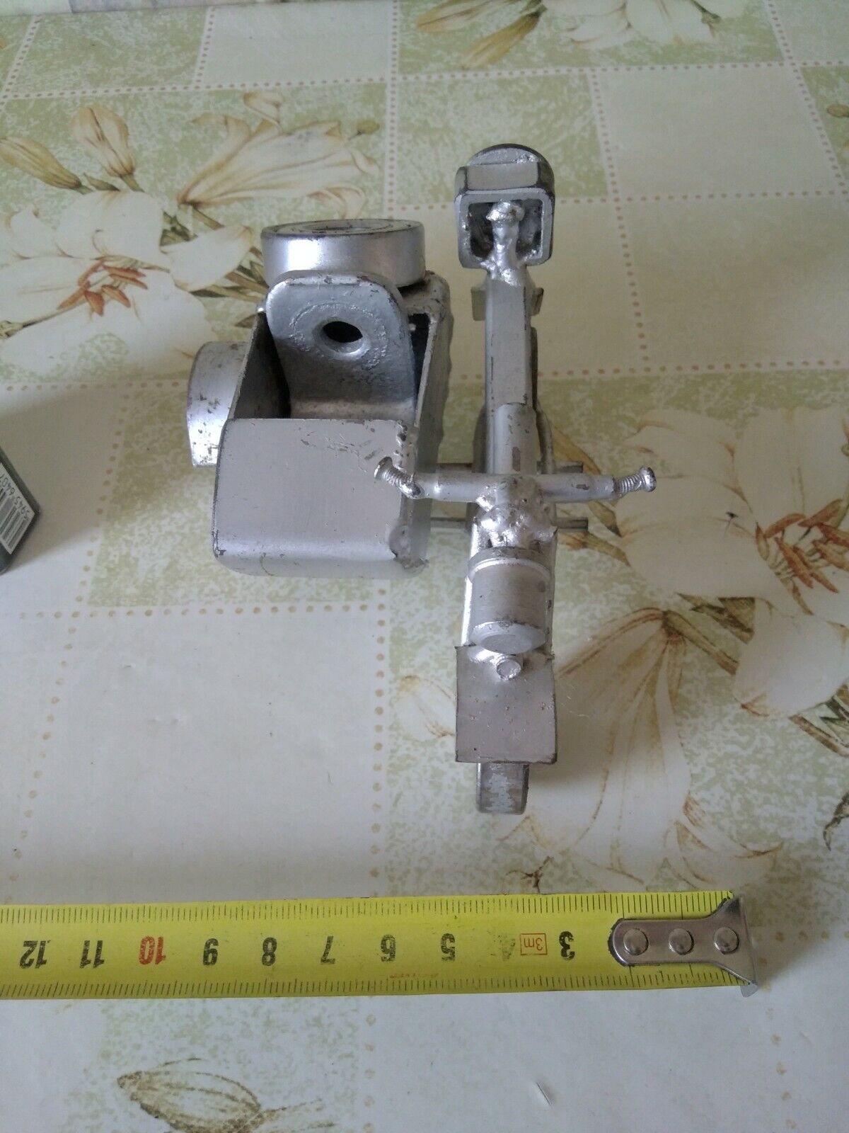 Foto 7 di 12