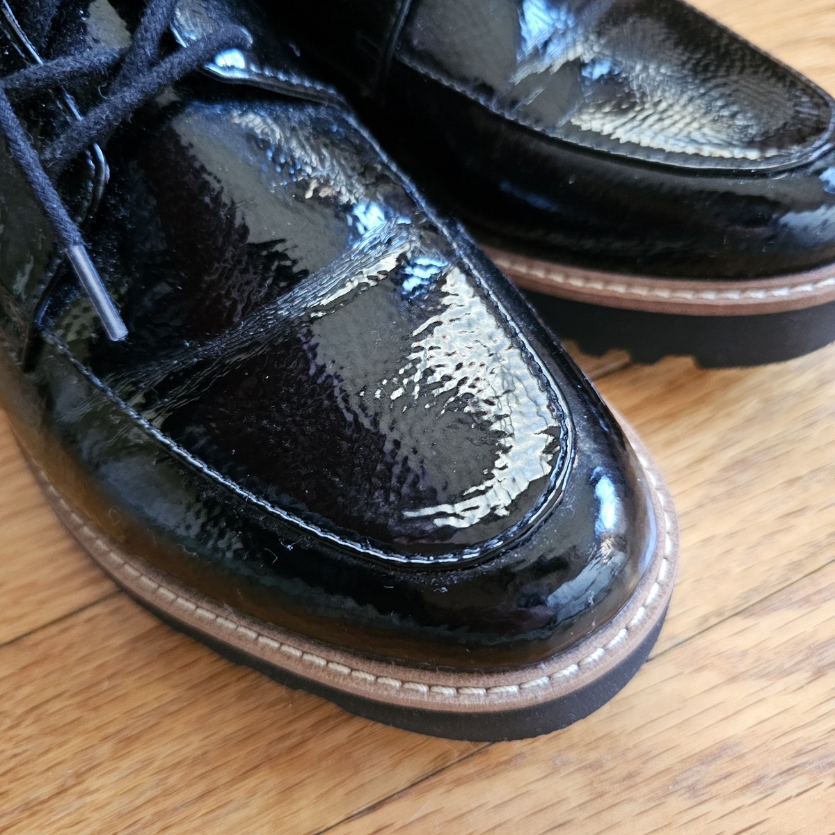 Franco Sarto Charles Patent Black Lug Sole Lace Up Derby Oxford, Goth Office, 7M Amazon.com | Franco Sarto Womens Charles Black/White Faux  main image 3