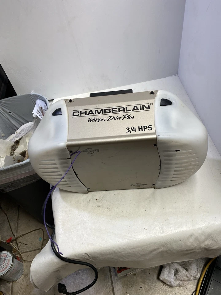CHAMBERLAIN Whisper Drive Belt Garage Door Opener Ultra Quiet 3/4 Hp Tested - Image 2 of 4