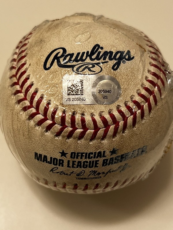 MLB Authenticated-Tyrone Taylor Pop Out to Jonathan India off Luis Cessa
