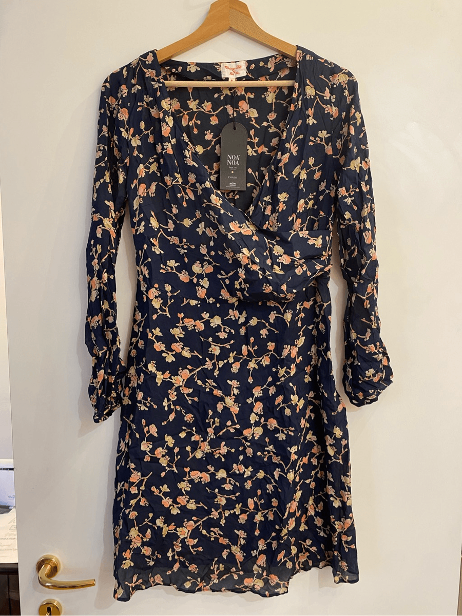 Noa Noa Vintage NWT Silk Floral Ink Navy Blue Dress Size Small