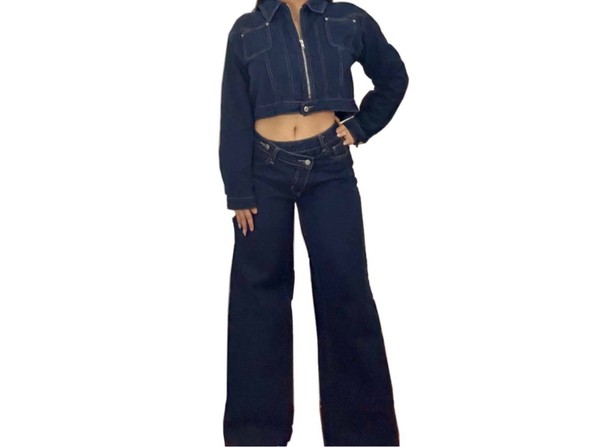Zweiteiliges Set aus blauem Denim für Damen – Jacke & Jeans, trendiges Outfit