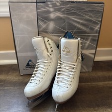 Jackson Elle Youth Figure Skates Youth Size 4B / Women s 5.5 2130 In Box Read