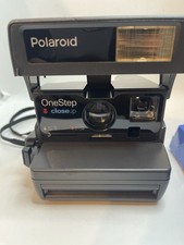 EUC Vintage Polaroid OneStep Close-Up 600 Flip Camera With 1 Sealed Expired Film