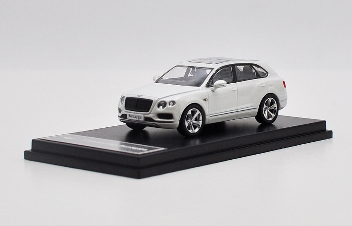 1/64 Scale Bentley Bentayga SUV White Diecast Car Model Toy