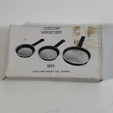 Concord Miniatures Copper Frying Pan Set NOS 2652 Dollhouse Kitchen Furnishings