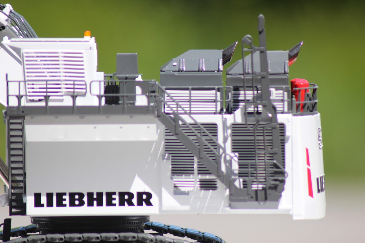 Conrad 2950 04 Liebherr R 9800 Bagger Tieflöffel Mining 1:50 Conrad 2950 04 Liebherr R 9800 Bagger Tieflöffel Mining 1:50