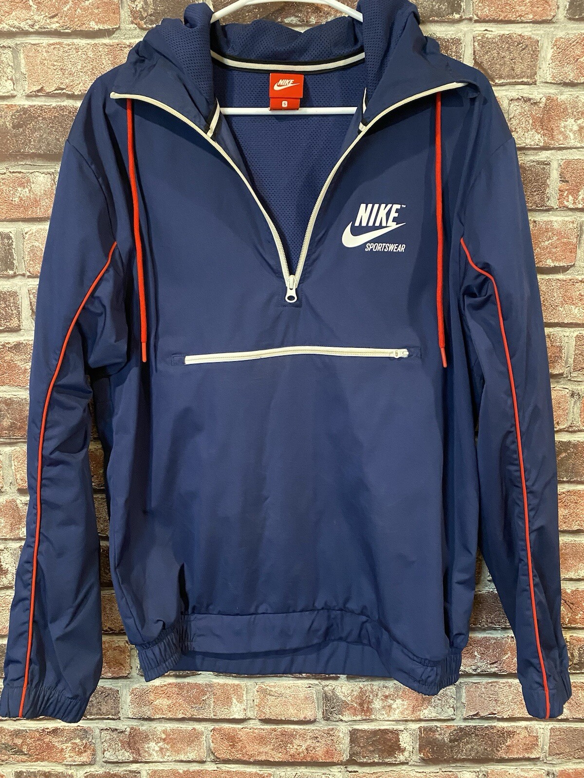 Nike Windbreaker Pullover SMALL - image 1