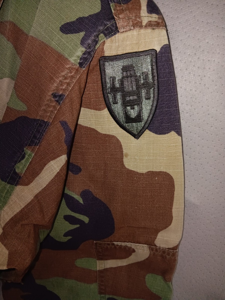 VTG 90s U.S. Army Patch Badge Military Jacket Long Sleeve VTG 90s U.S. Army Patch Badge Military Jacket Long Sleeve