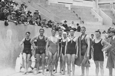 Unspecified Swimmers In Swimming Costumes At Piscine 1924 Swimming OLD PHOTO