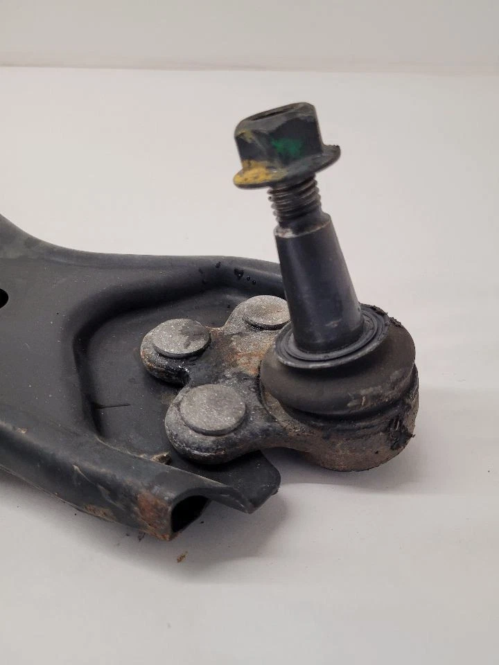 07-17 GMC ACADIA Driver brazo de control inferior delantero VIN J 11º dígito Foto 3 de 4