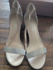 BETSEY JOHNSON Shoes Women's 10M SB-Mari Block Heel Rhinestone Sandals Sparkly