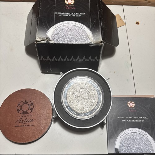 2011 Mexico Libertad Aztec Calendar 1 Kilo 999 Silver Proof like Coin 2011-mexico-libertad-aztec-calendar-1-kilo-999-silver-proof-like-coin
