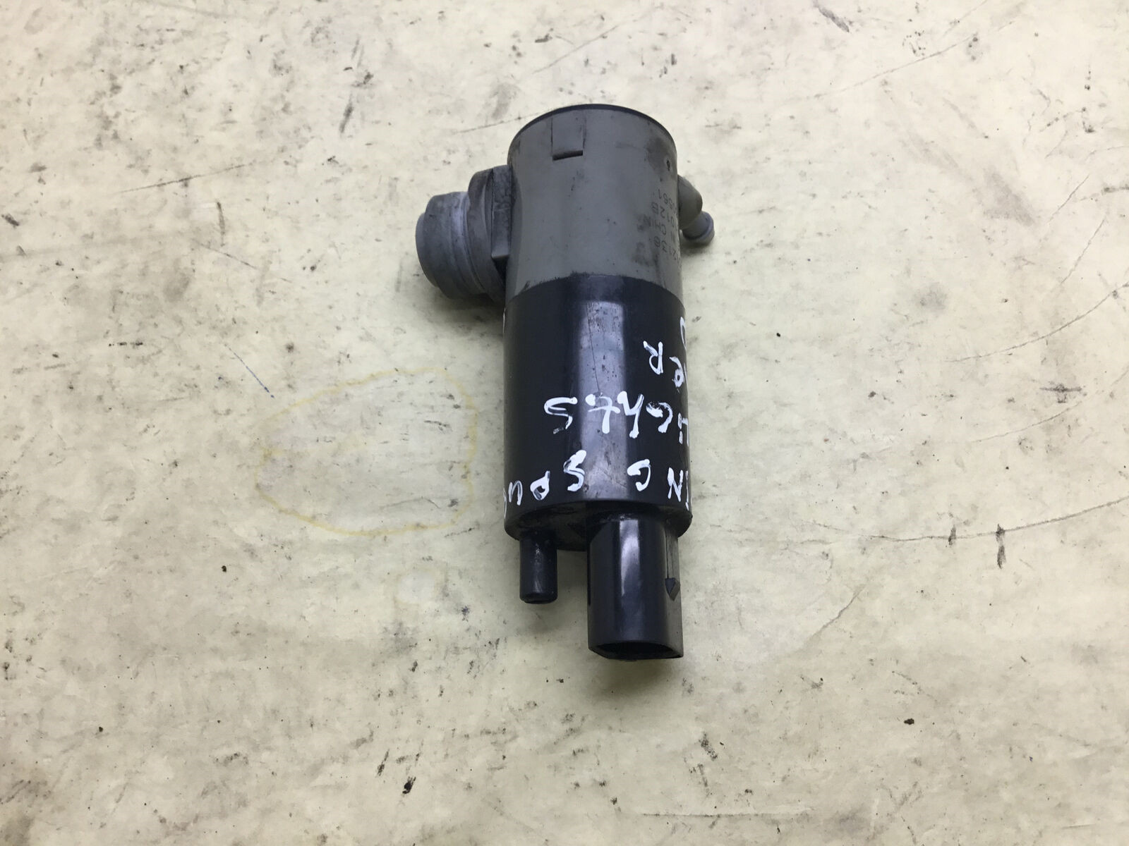 13-18 Bentley Flying Spur W12 Headlight Wash Washer Fluid Motor Pump |:Y