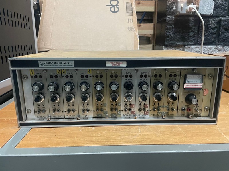 Vishay Instruments model 2150 chassis with 5, 2120 strain gauge conditioners car