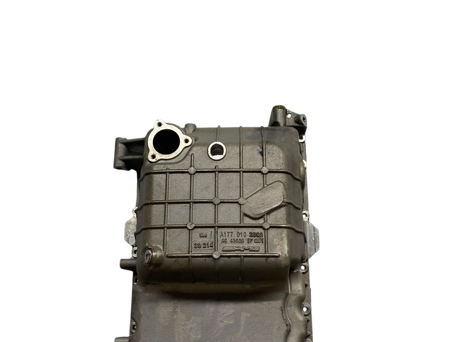 2022 Aston Martin Vantage V8 4.0L M177 Engine Oil Pan 1770102809 Oem