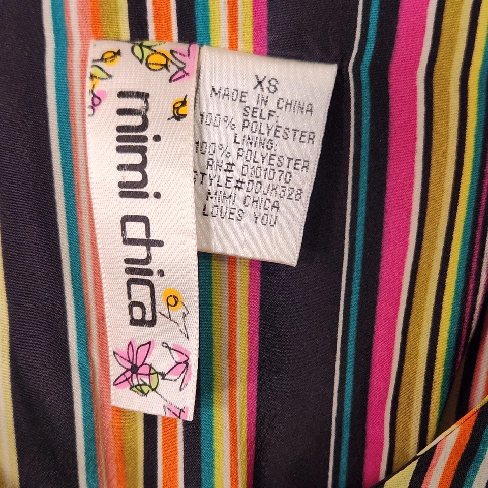 Vestido feminino Mimi Chica tamanho XS multicolorido listrado com alça de espaguete forrado - Imagem 3 de 4
