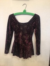 gymnastic,Ice skating, Dance Leotard. Pre-Owned. Maroon