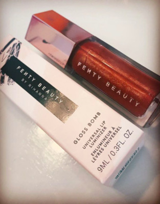New Fenty Beauty Rihanna Fenty Glow Gloss Bomb Lip Top Coat in Box Authentic
