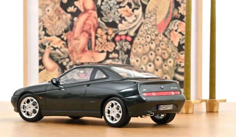 NOREV ALFA ROMEO GTV - 1999 COVENTRY GREEN METALLIC - 187842 SCALA 1:18 - Immagine 2 di 3