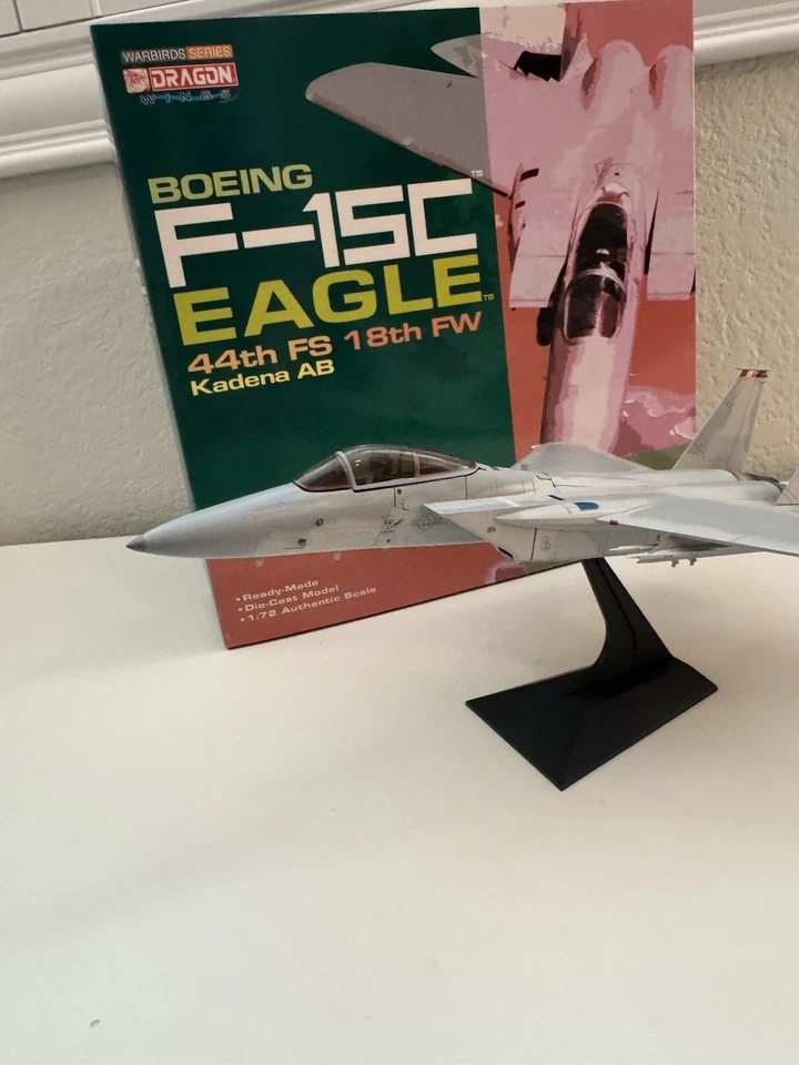 Dragon Wings Warbirds Boeing F-15C Strike Eagle 44th FS 18th FW Kadena AB 50106 Foto 3 de 4