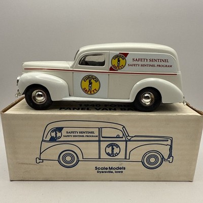 1940 Ford Panel Van Bank Conoco Safety Sentinel Die-Cast Truck W/Box USA Made
