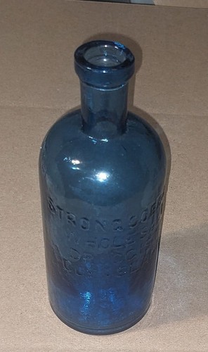 Antique Blue Medicine Bottle Strong & Cobb Cleveland Ohio 6  1/4 " Druggists