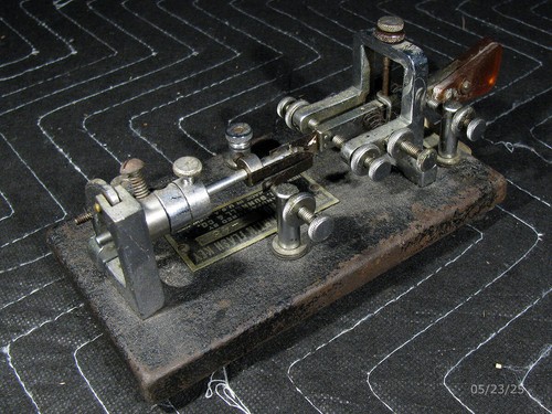 Bunnell-Martin Flash Key - Type No. 5-48 - Circa 1945 - Photo 5/21