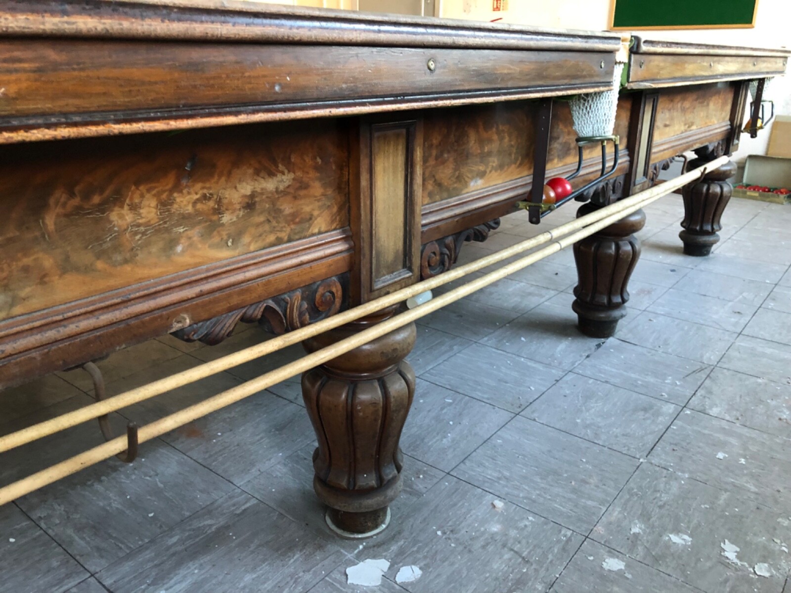 Vintage EJ Riley Billiards Ltd Arrowflite Full size Snooker Table ...