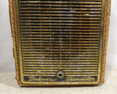 Vintage 1950s60s RCA Victor Model T-2K Transistor Portable Radio