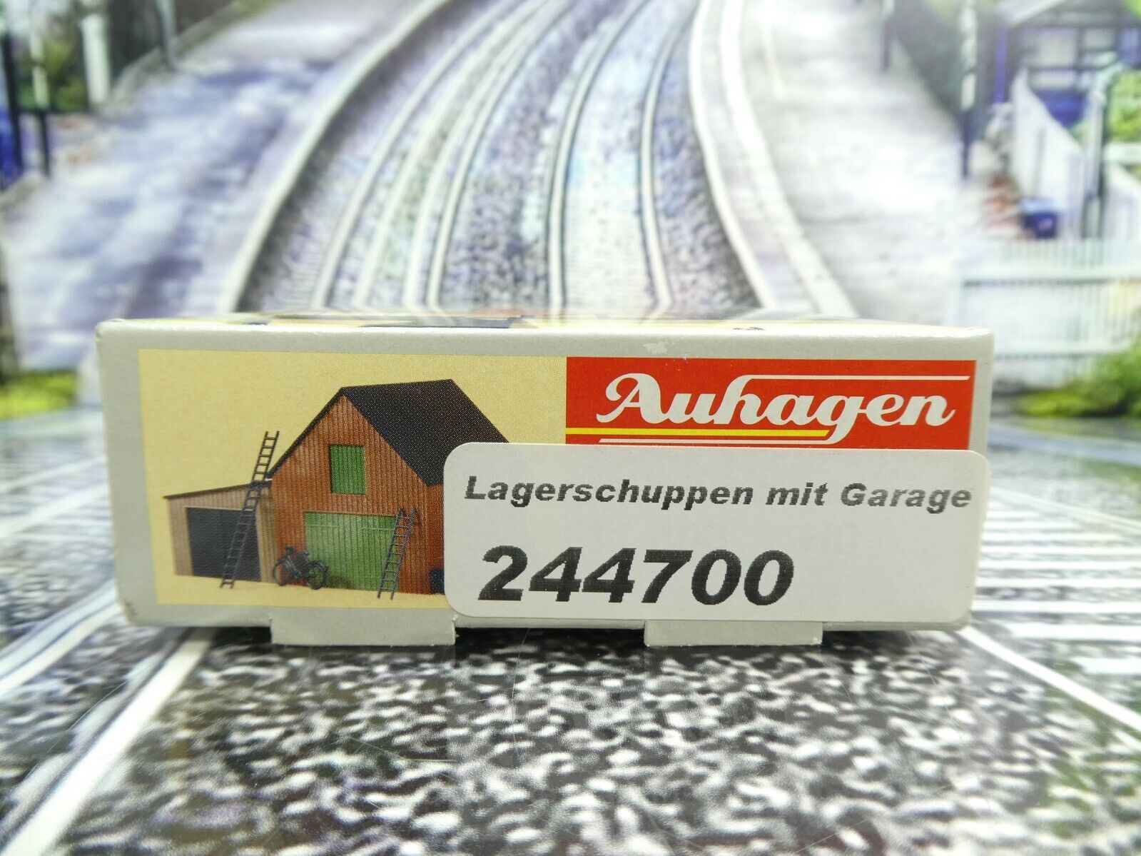 Auhagen 11 408 (244700) - H0 - Lagerschuppen mit Garage - Neuwertig/OVP - #9777