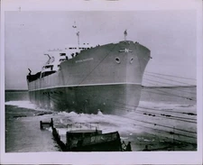 LG815 '55 Wire Photo NEW CHAMPION Spyros Niarchos World's Largest Tanker Sailing