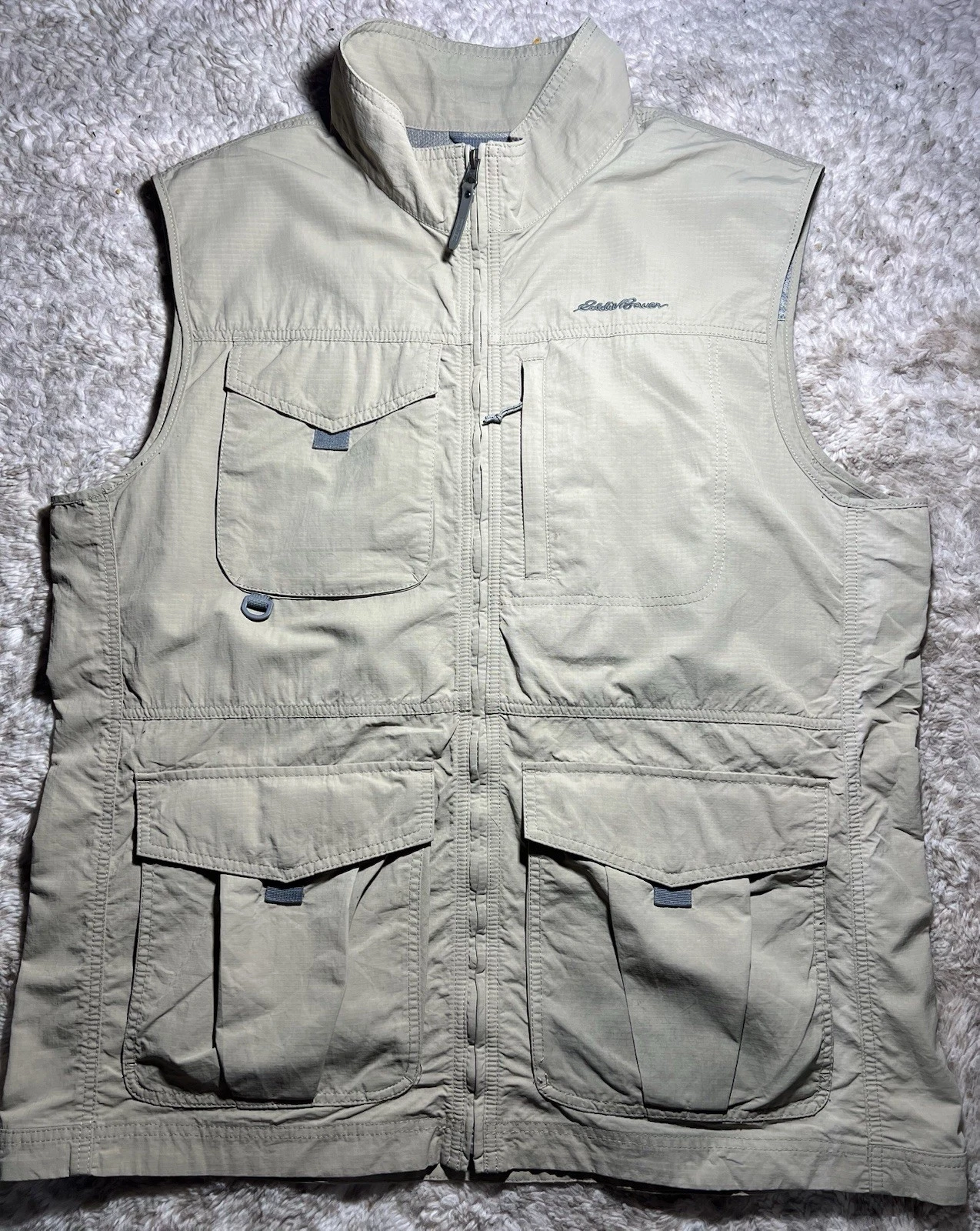 Eddie Bauer Men's Travex Series Full Zip Beige Vest Size Tall XL “Dirt Pocket”
Opens in a new window