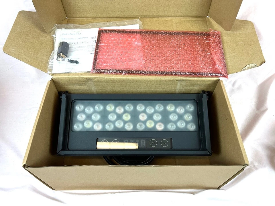 NEW! Philips ColorBlast TRX RGBAW LED Wash/Flood/Spotlight Fixture Open Box - Image 4 of 4
