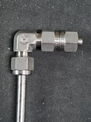 HAM-LET 316 3/8" TEE W/ X2 316 3/8" ELBOWS (R1S9.8B1) - Picture 4 of 5