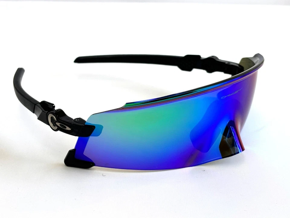 Oakley KATO 9455 Sunglasses | PRIZM Green Lens and Black Frame - Image 4 of 4