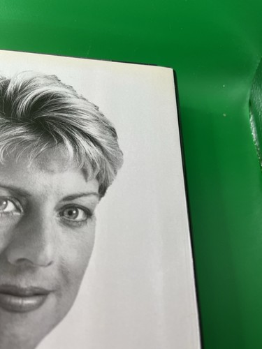 1992 All That Remains by Patricia Cornwell, NEW 1st Print. 1st Ed. Signed/ Pers. - Foto 5 di 12