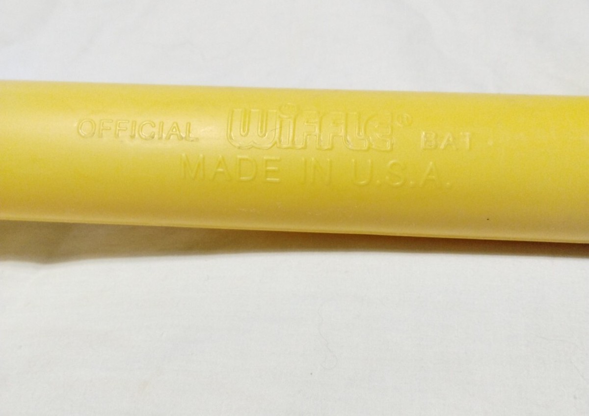 Batte De Baseball Enfant Wiffle Bat – Jaune Clair – Plastique – Fabriquée Aux États-Unis – Occasion